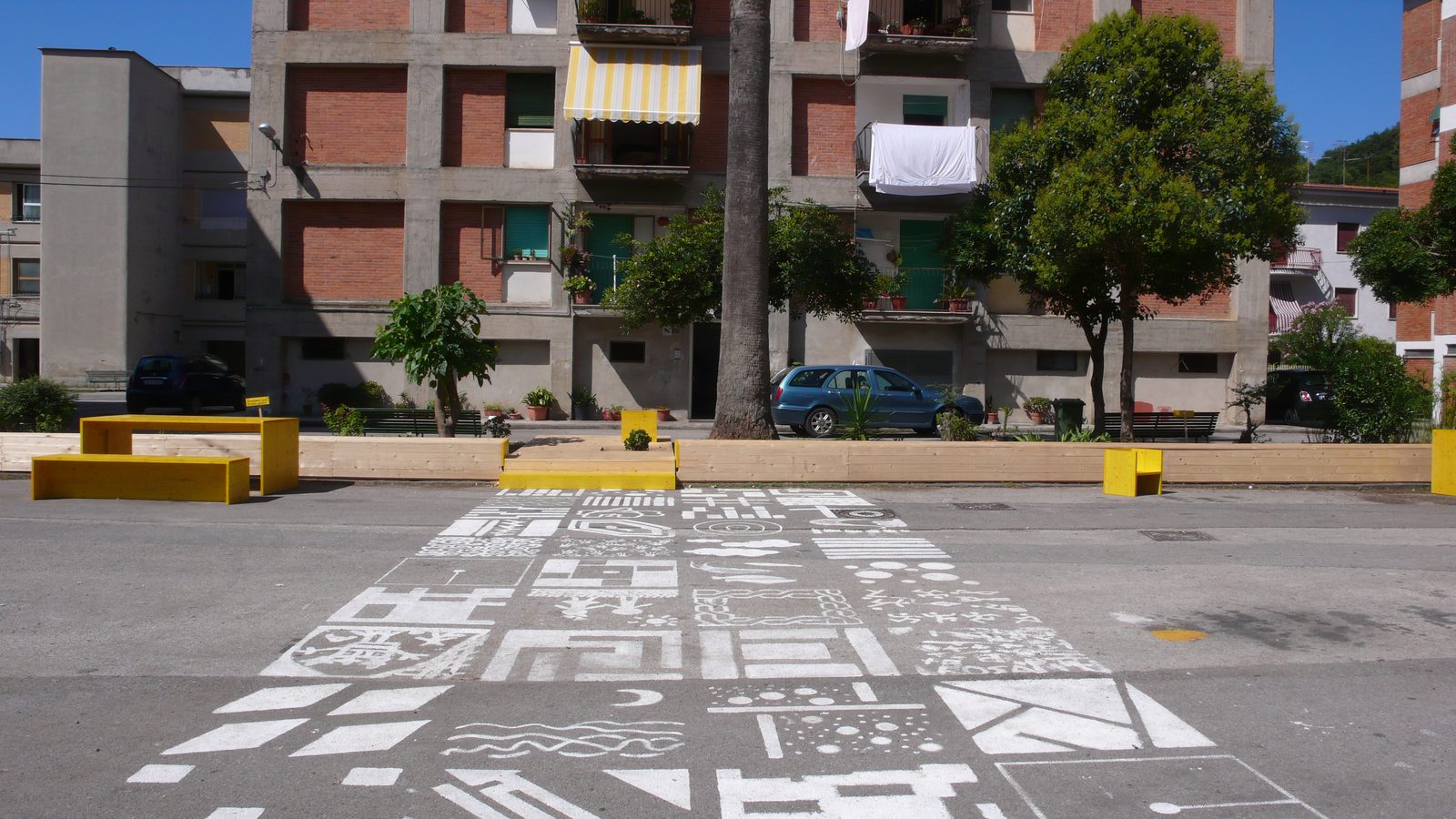 Innesti — il quartiere di via Kennedy a Sapri prima e dopo l'intervento