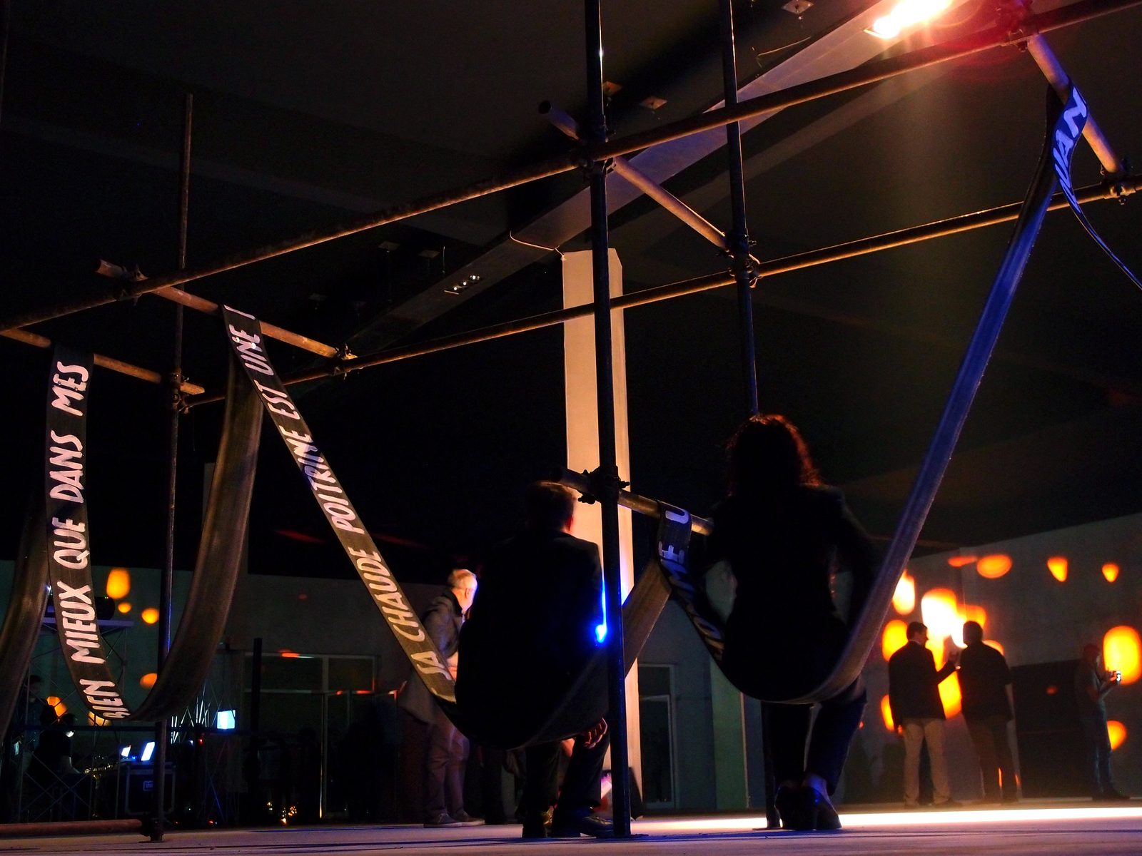 Le Fil Noir — panoramica spazio HBTOO con installazione