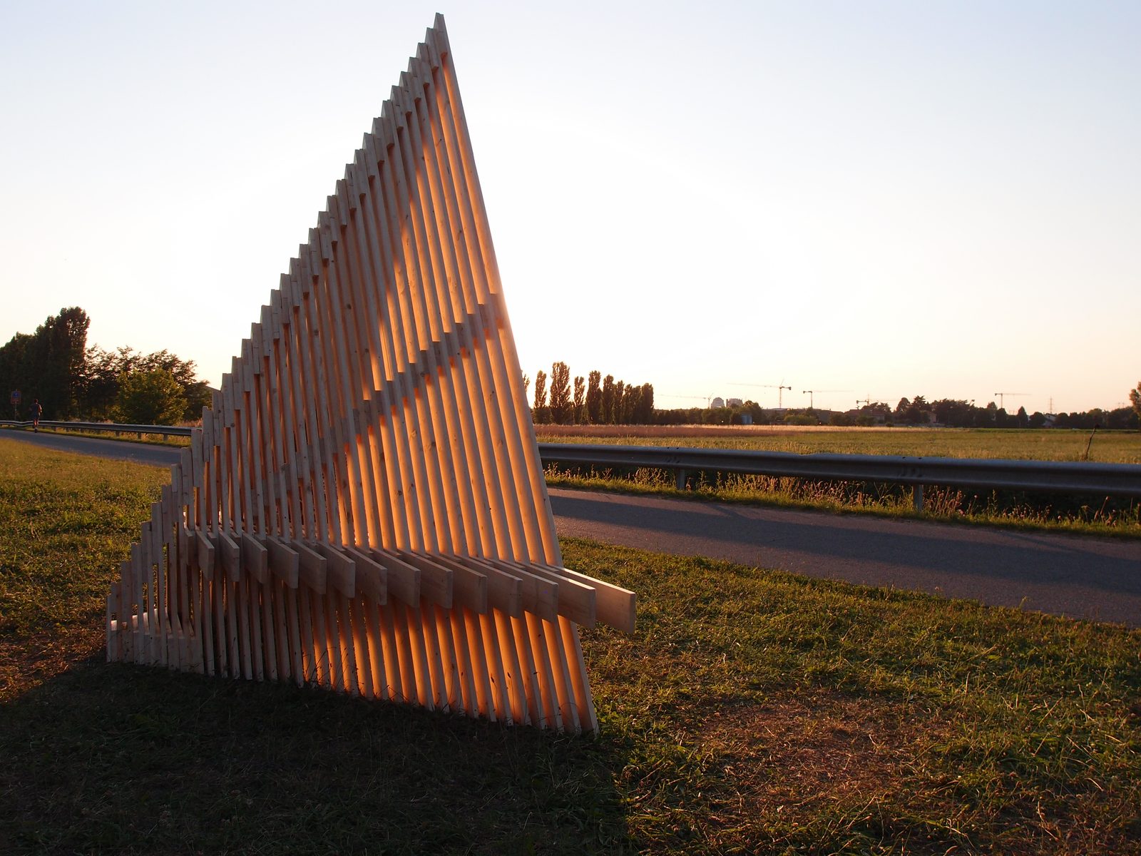 Pausa — scultura in legno a secco nel parco, Cassina de'Pecchi 2015