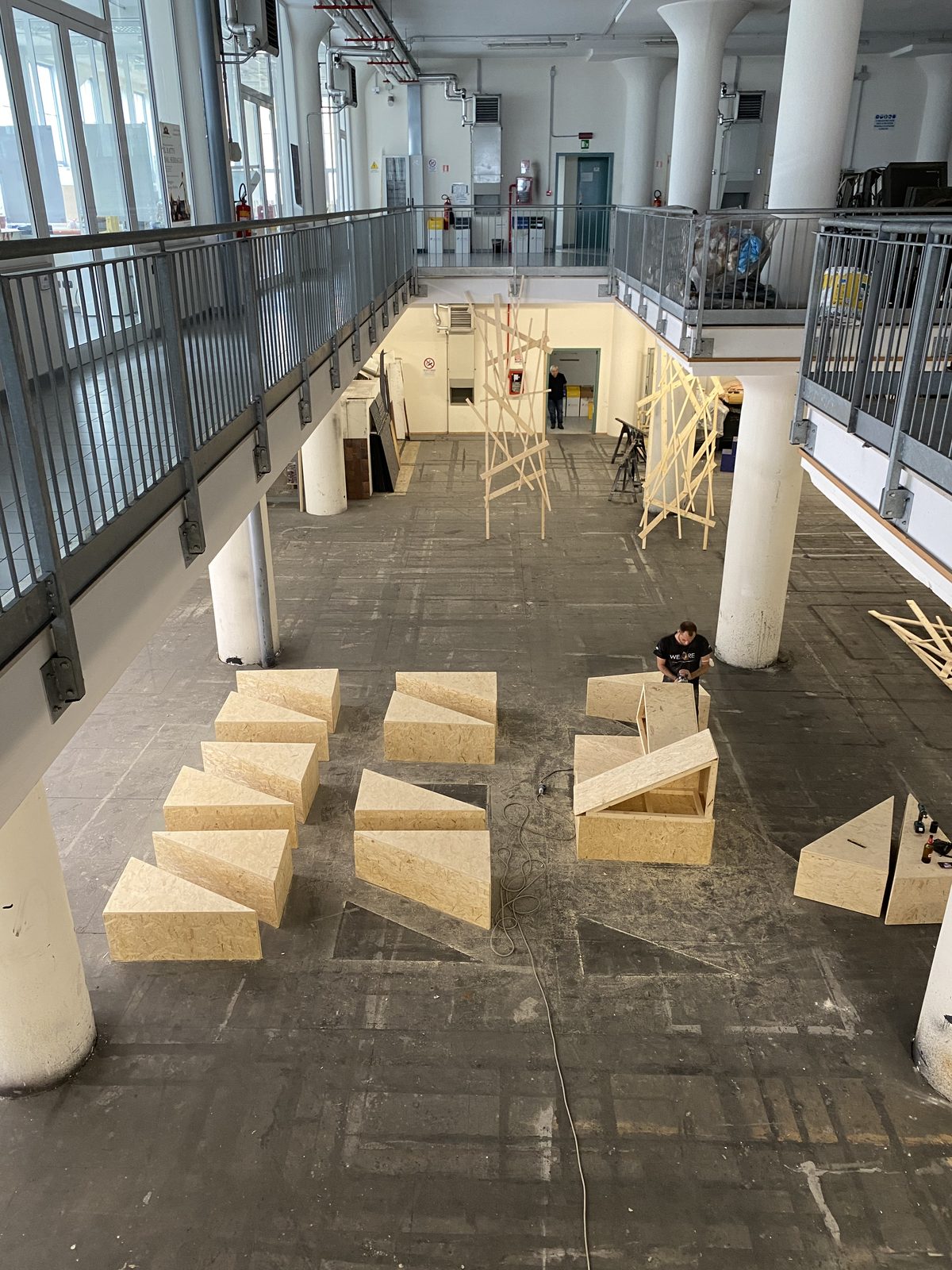 Cantiere R-EST-ART — costruzione elementi