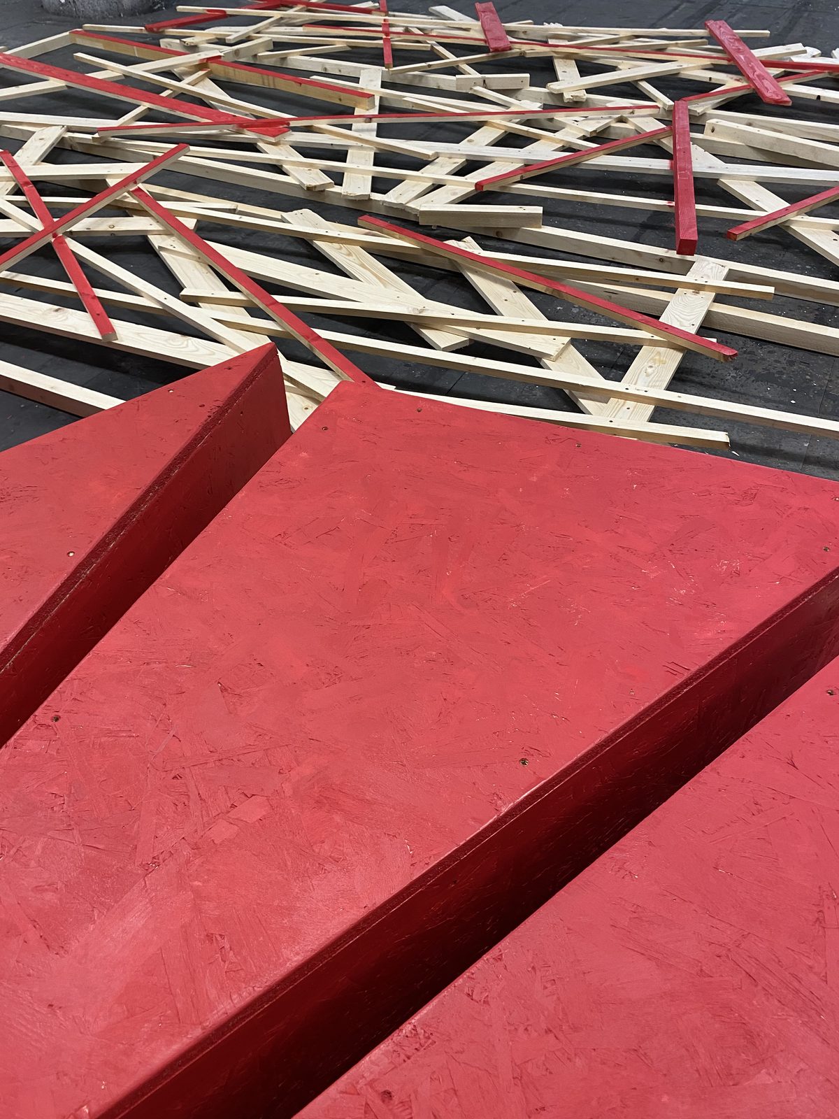Cantiere R-EST-ART — elementi pronti al montaggio