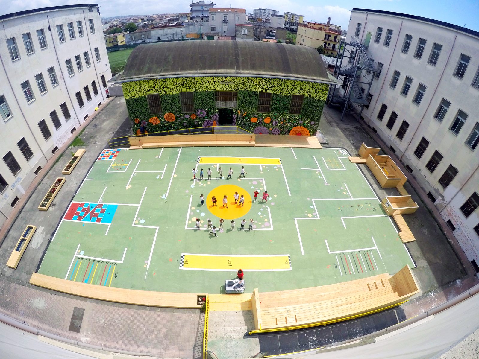 SGAT — cortile dell'Istituto Sarria-Monti dopo la trasformazione