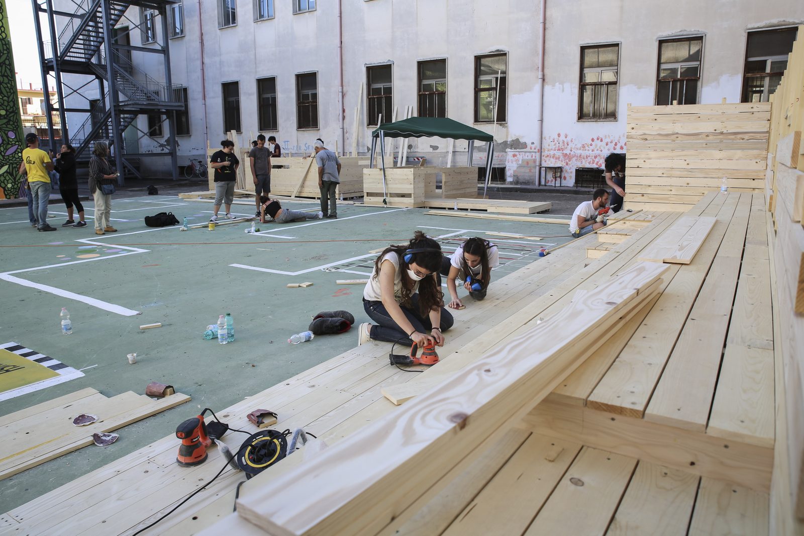 Cantiere SGAT — primo giorno di lavori nel cortile